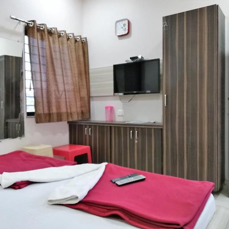 Hotel Shiv Regency Kukma Kültér fotó