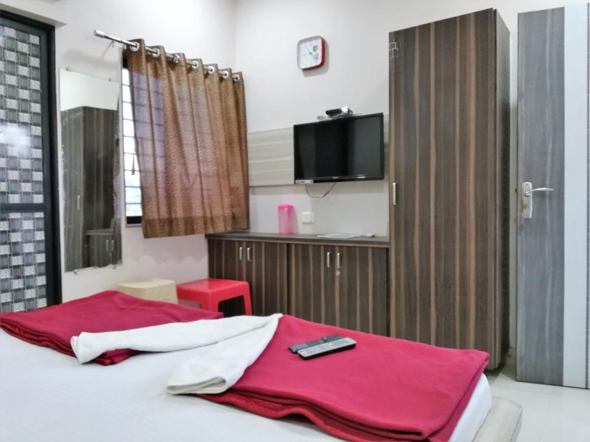 Hotel Shiv Regency Kukma Kültér fotó
