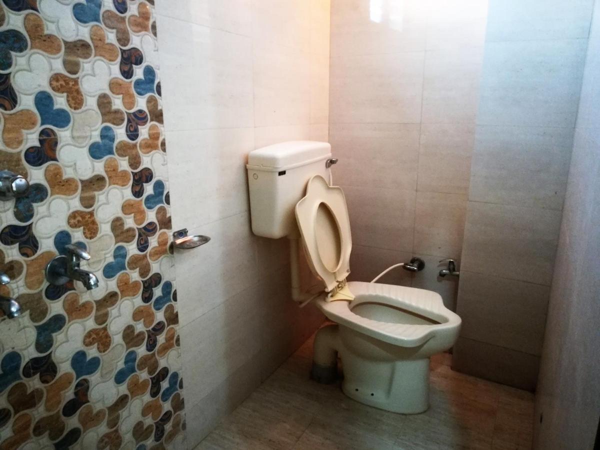 Hotel Shiv Regency Kukma Kültér fotó