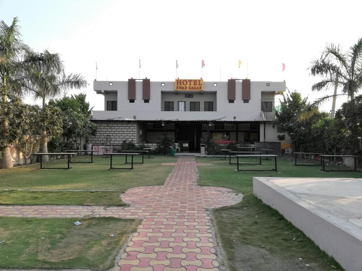 Hotel Shiv Regency Kukma Kültér fotó
