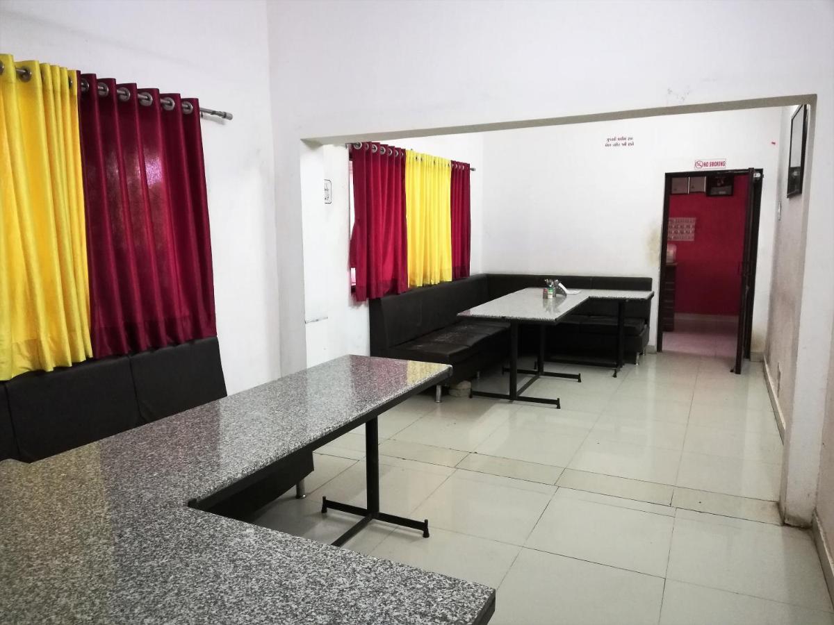 Hotel Shiv Regency Kukma Kültér fotó